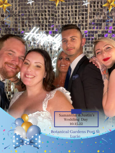 VOD Photo Booth Bride  Groom